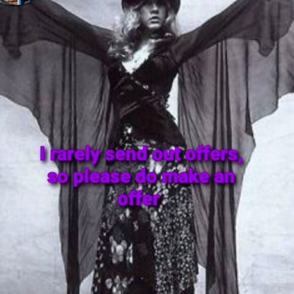 👗 👠 📚 👕 👖🩳 - Picture 1 of 2